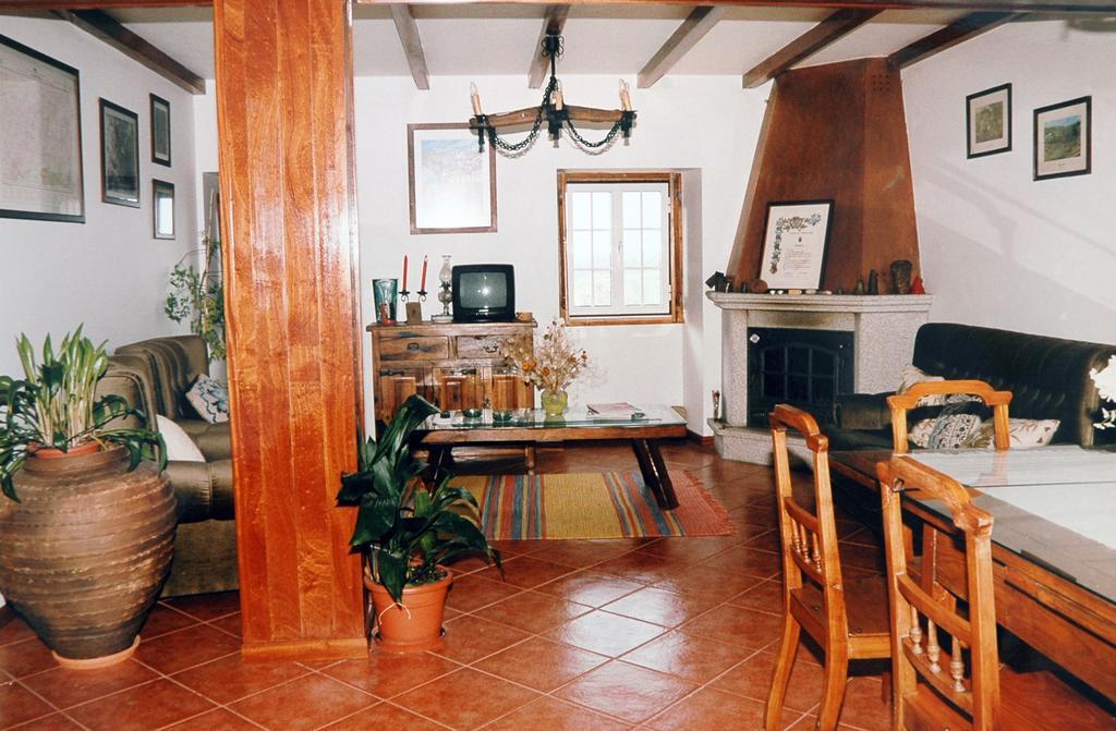 Quinta Do Vale Sanguinho Villa Seia Phòng bức ảnh